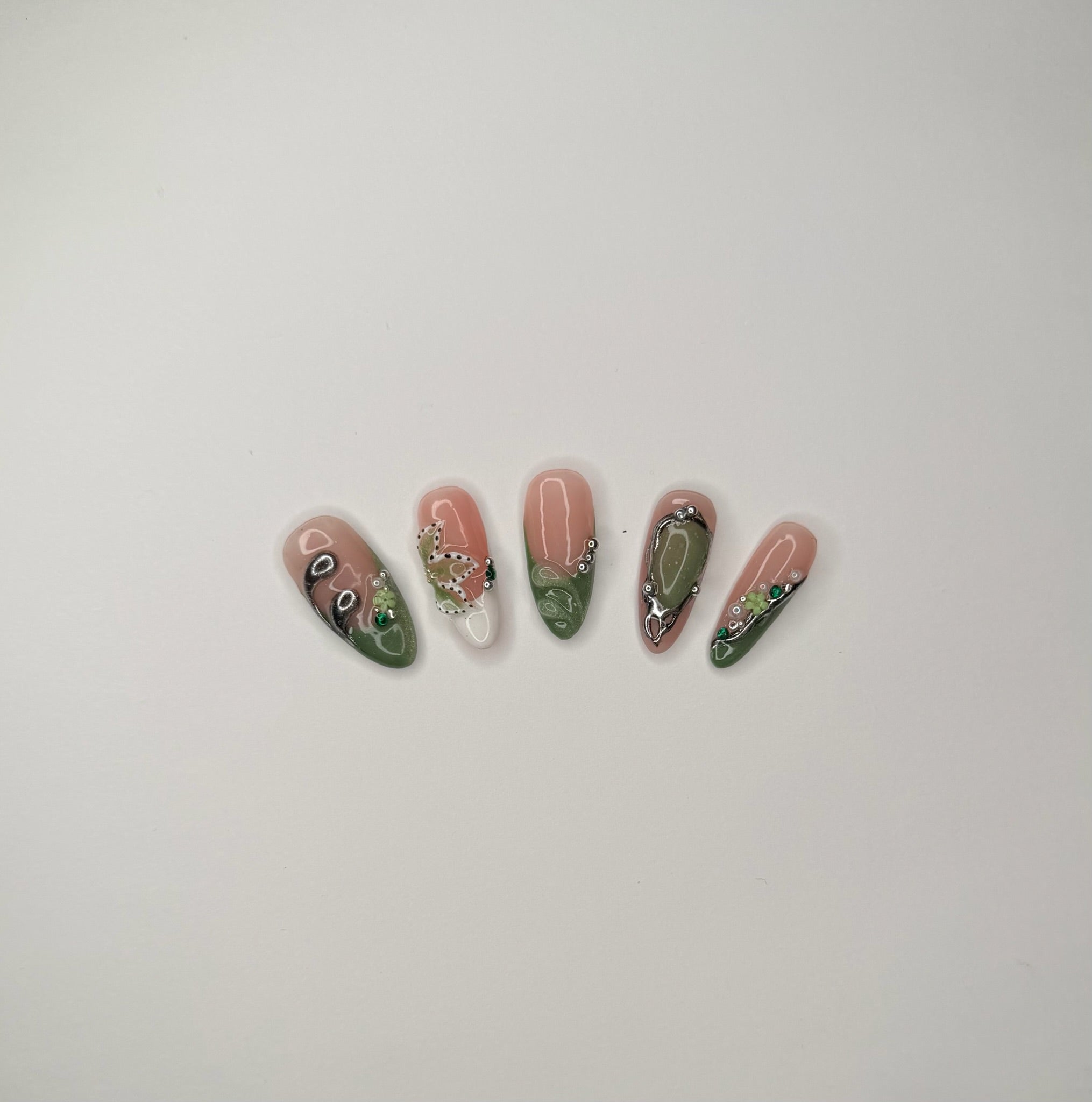 Botanical Chrome Ivy