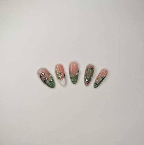 Botanical Chrome Ivy